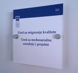 Natpisne_ploče_HKS-indoor-sign
